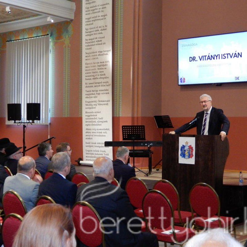 Átadták a felújított zsinagógát 17